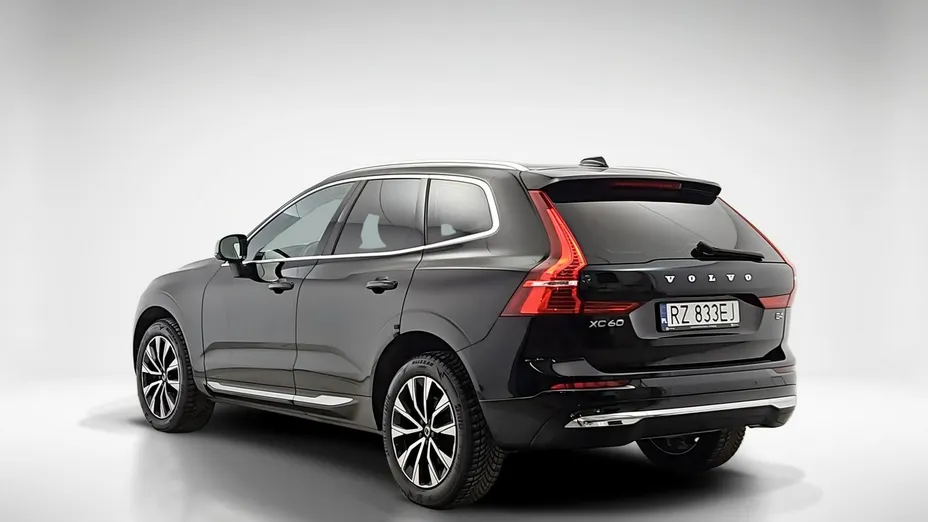 VOLVO XC60 -