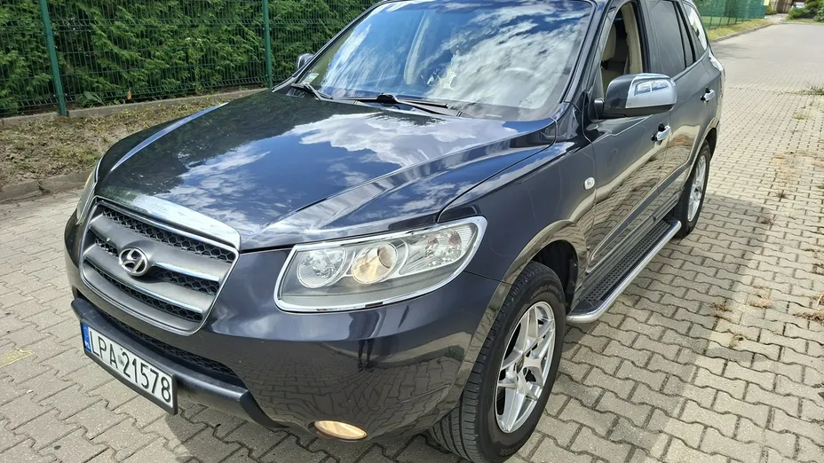 HYUNDAI Grand Santa Fe -