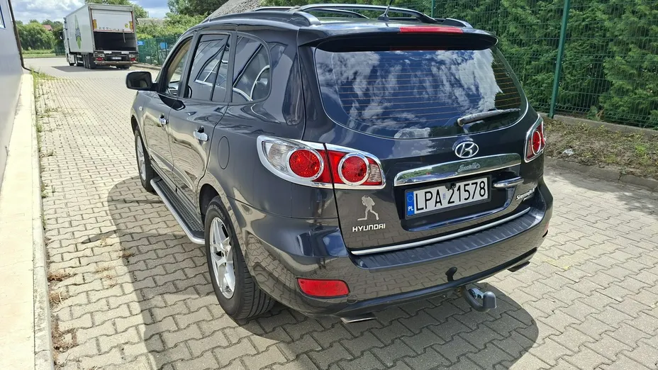 HYUNDAI Grand Santa Fe -