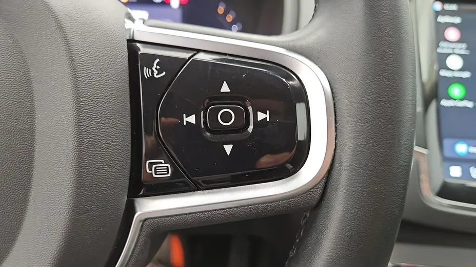 VOLVO XC90 -