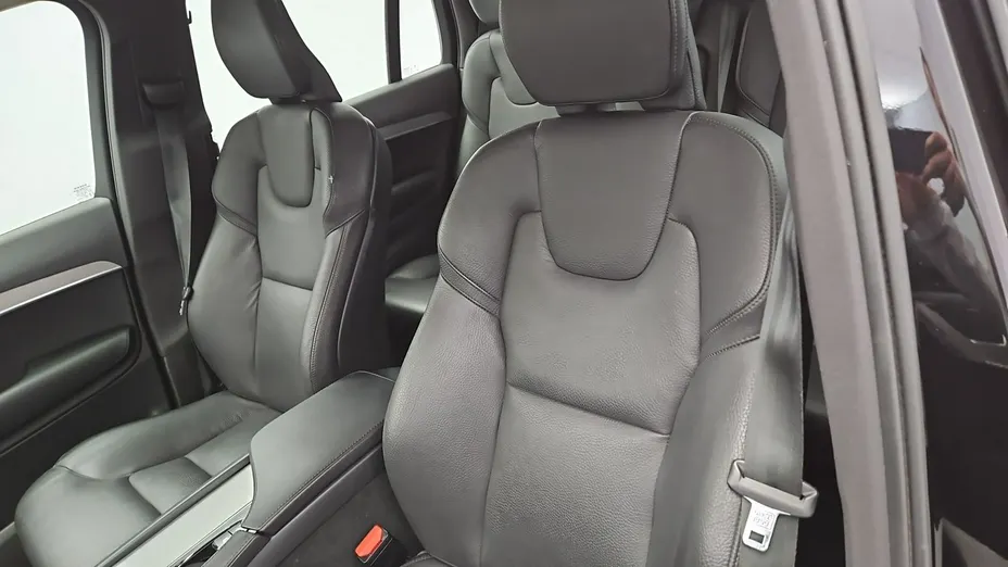 VOLVO XC90 -