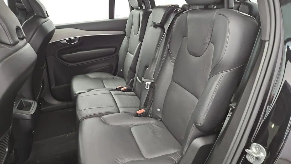 VOLVO XC90 -