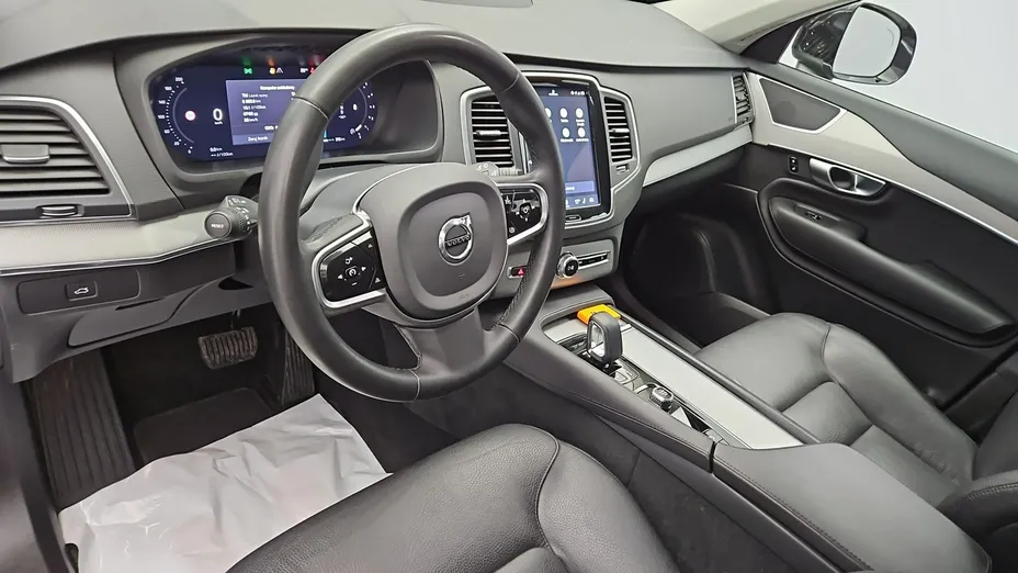 VOLVO XC90 -