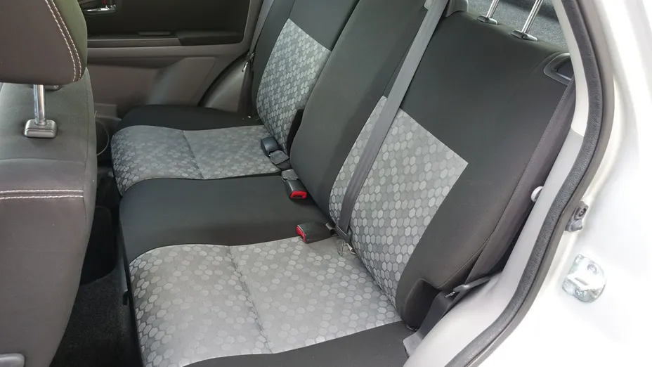 SUZUKI SX4 -