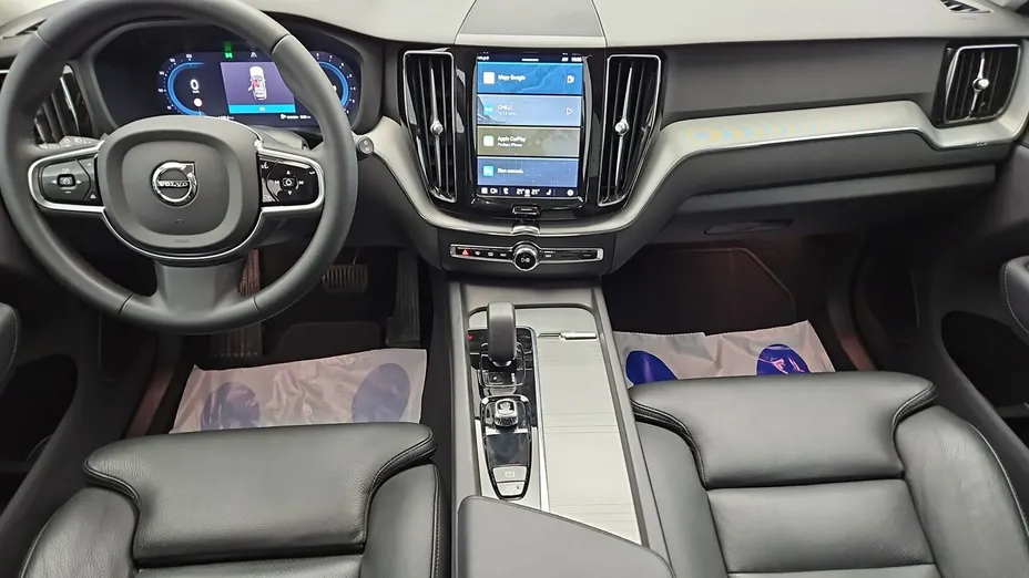 VOLVO XC60 -