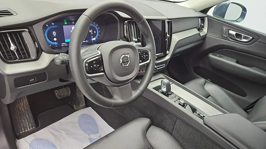 VOLVO XC60 -