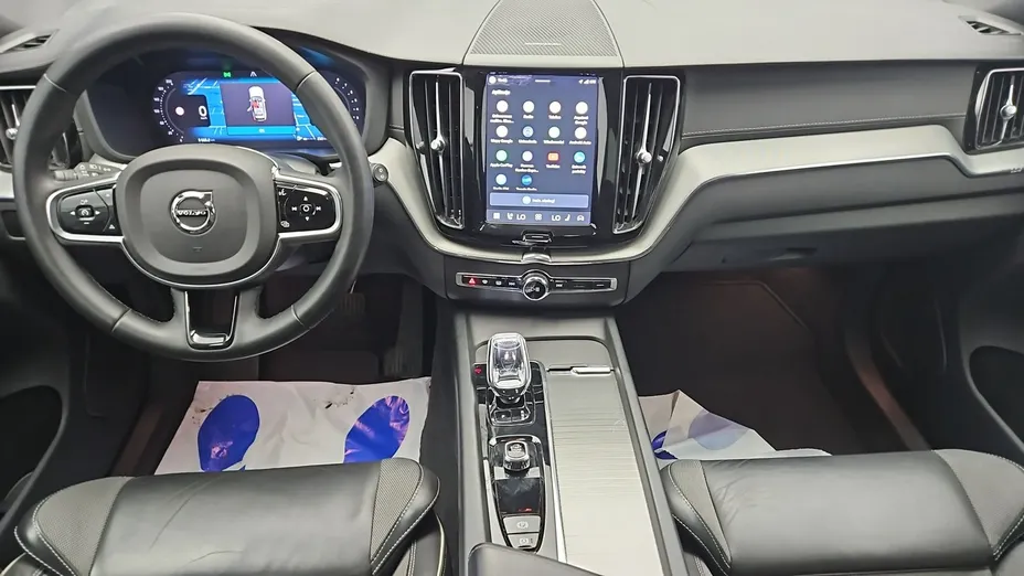 VOLVO XC60 -