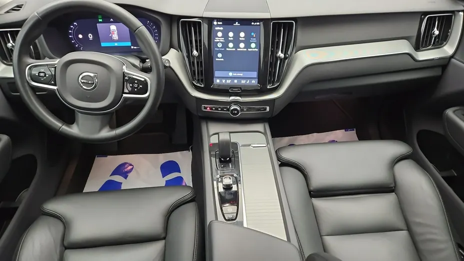 VOLVO XC60 -