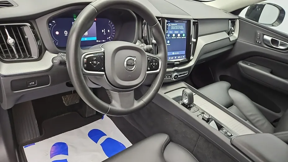 VOLVO XC60 -
