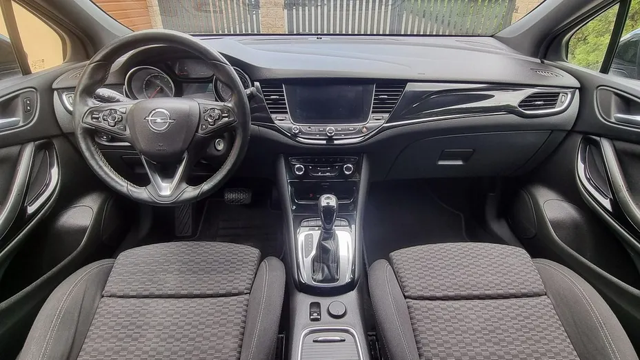 OPEL Astra -