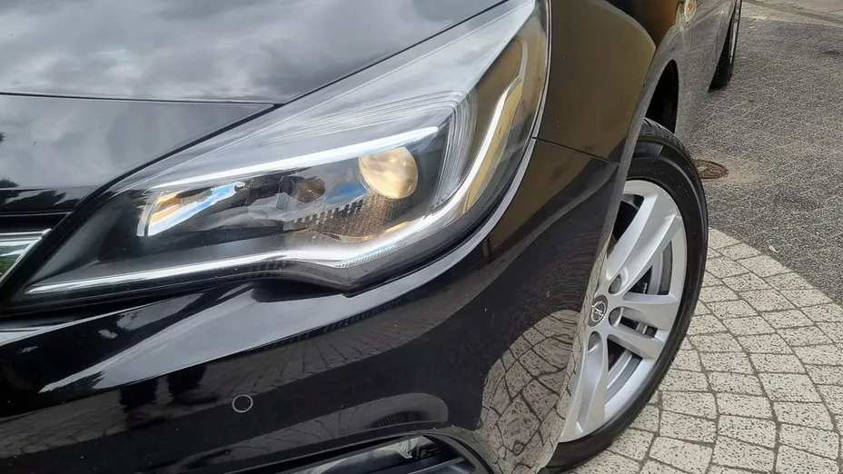 OPEL Astra -