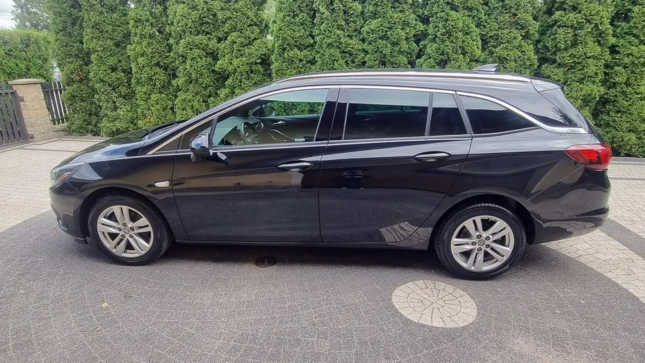 OPEL Astra -