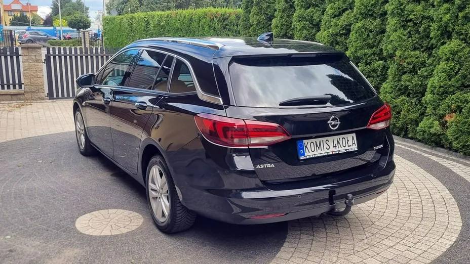 OPEL Astra -