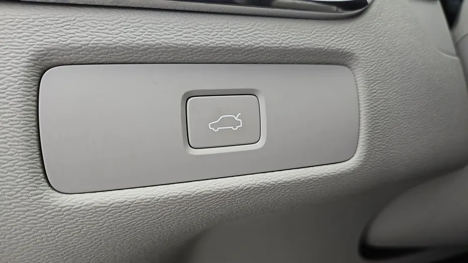 VOLVO XC60 -