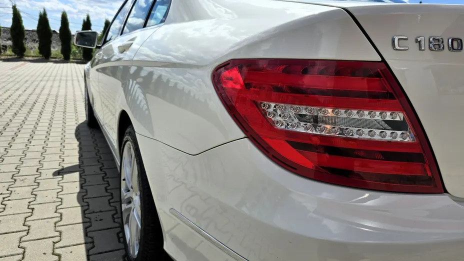 MERCEDES-BENZ C Klasa -