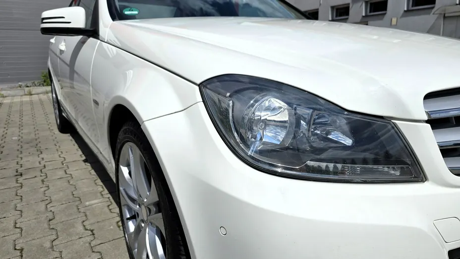 MERCEDES-BENZ C Klasa -