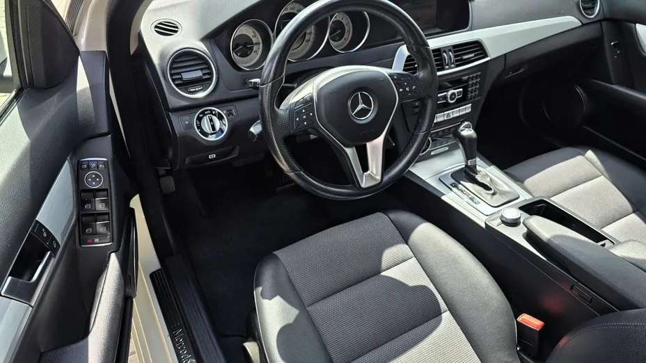 MERCEDES-BENZ C Klasa -