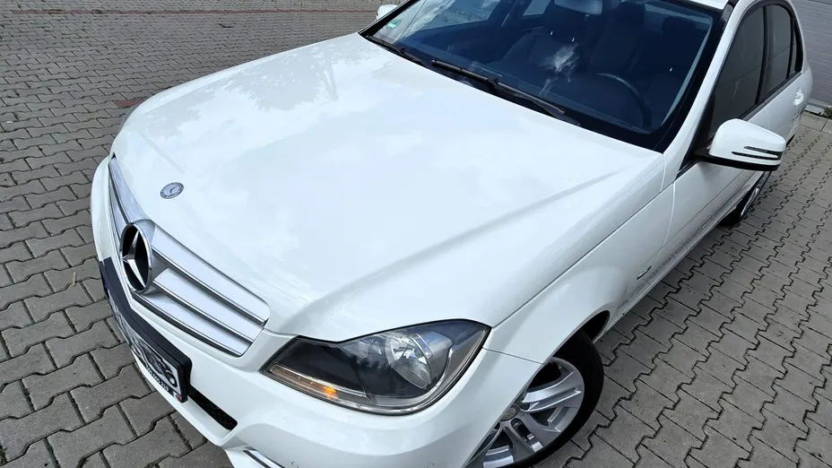 MERCEDES-BENZ C Klasa -