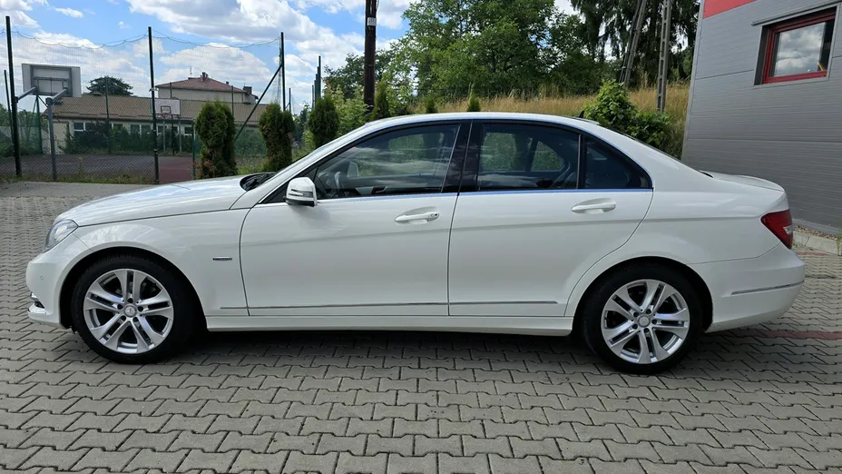 MERCEDES-BENZ C Klasa -