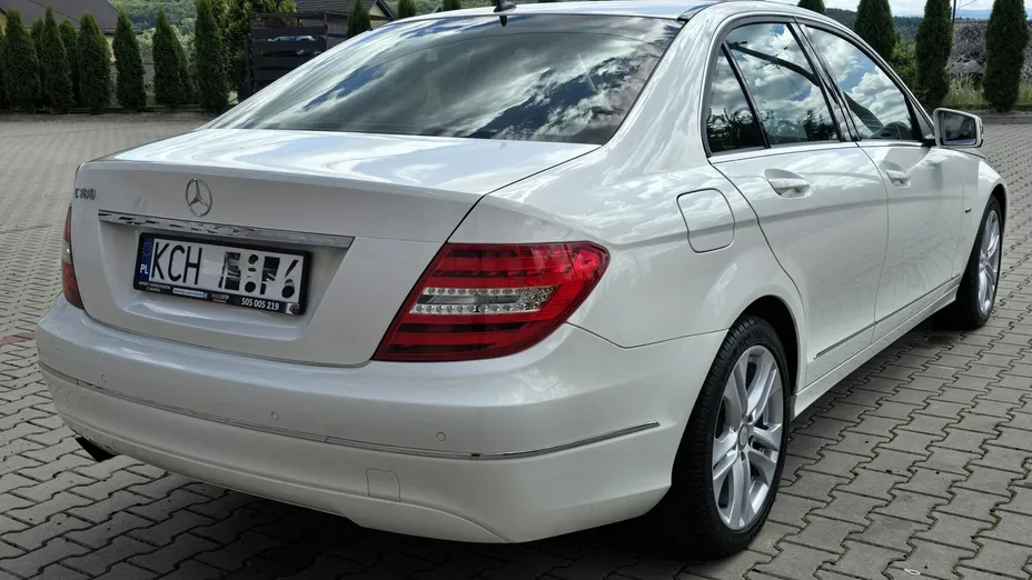 MERCEDES-BENZ C Klasa -