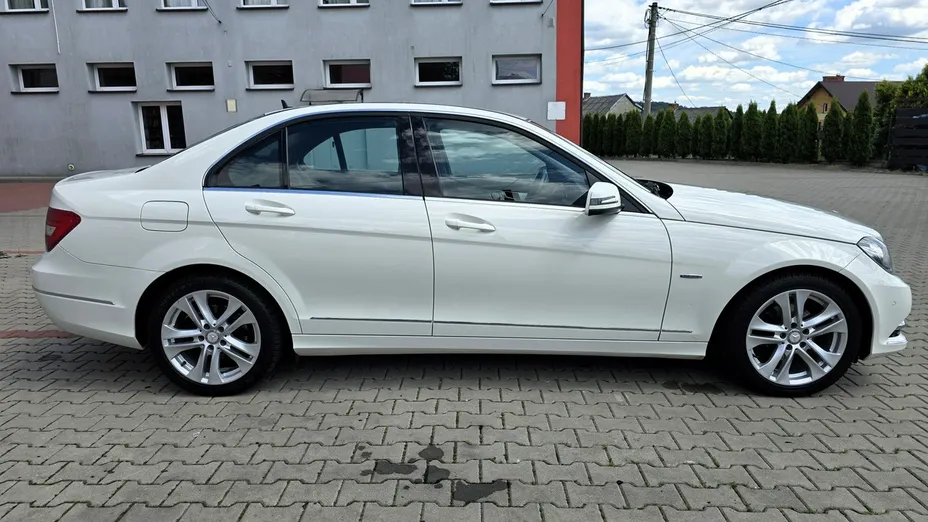 MERCEDES-BENZ C Klasa -