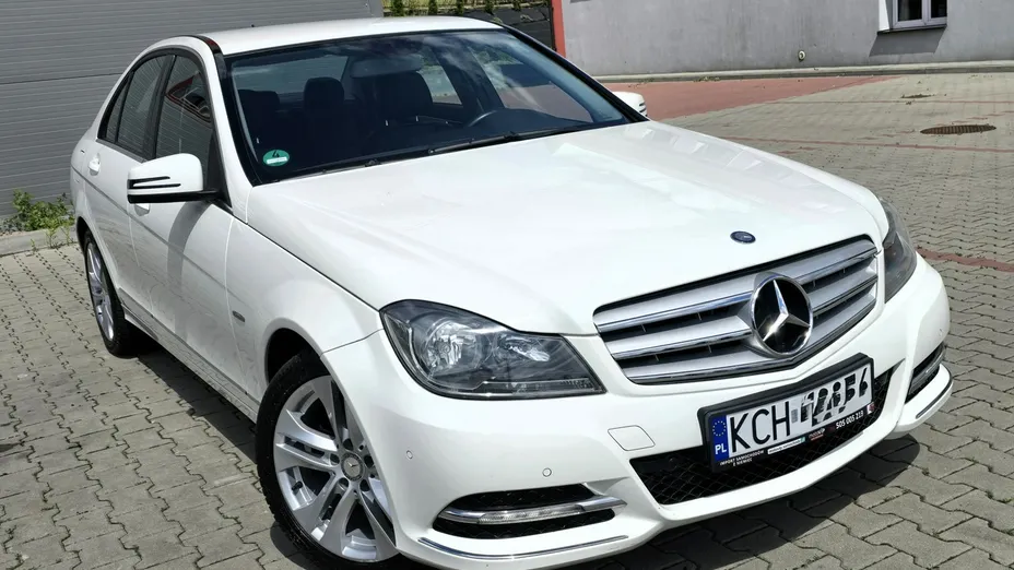 MERCEDES-BENZ C Klasa -
