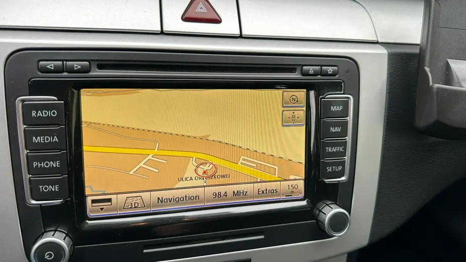 VOLKSWAGEN Passat -
