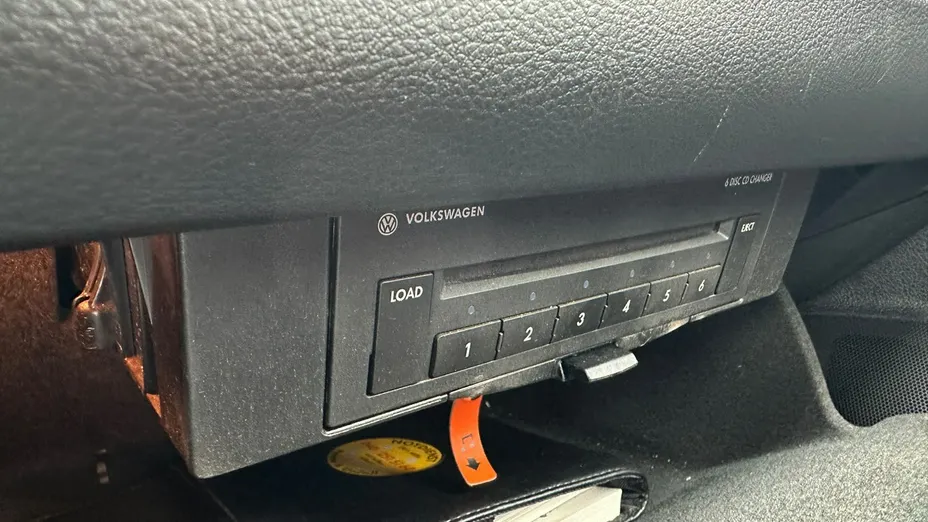 VOLKSWAGEN Passat -