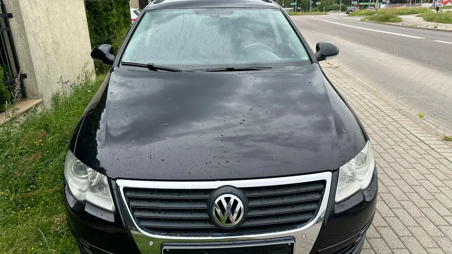 VOLKSWAGEN Passat -