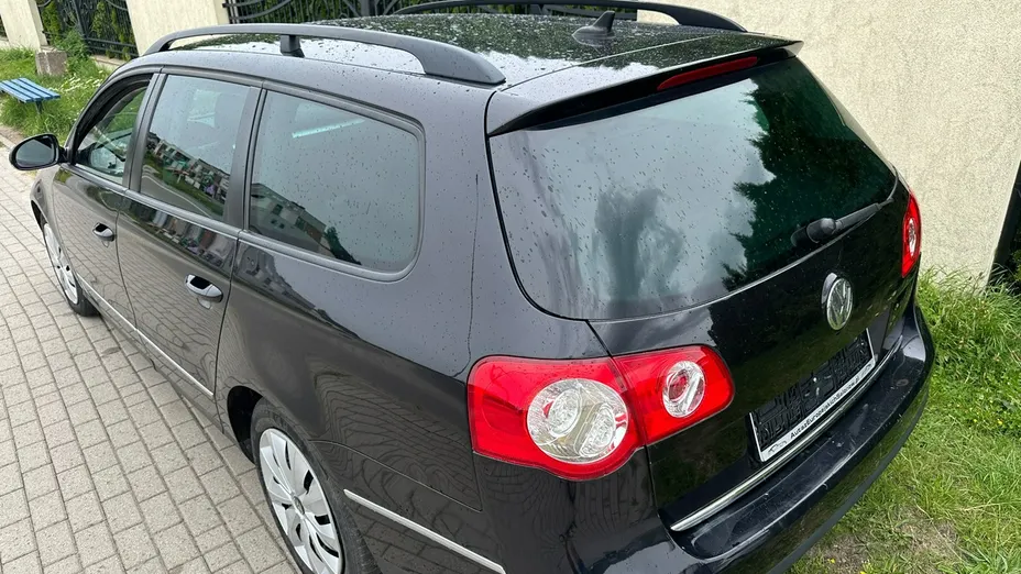 VOLKSWAGEN Passat -