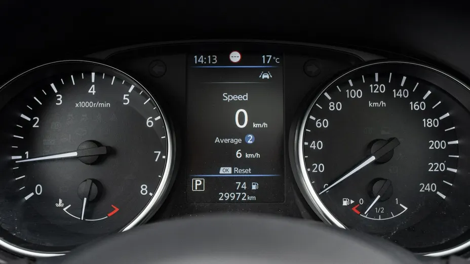 NISSAN Qashqai -