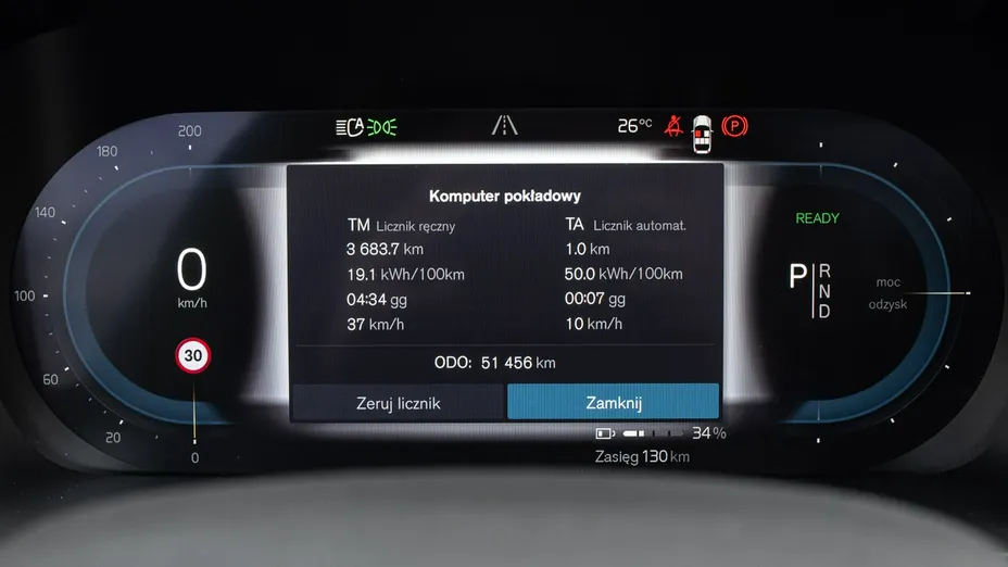 VOLVO XC40 -