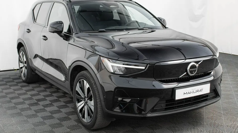 VOLVO XC40 -