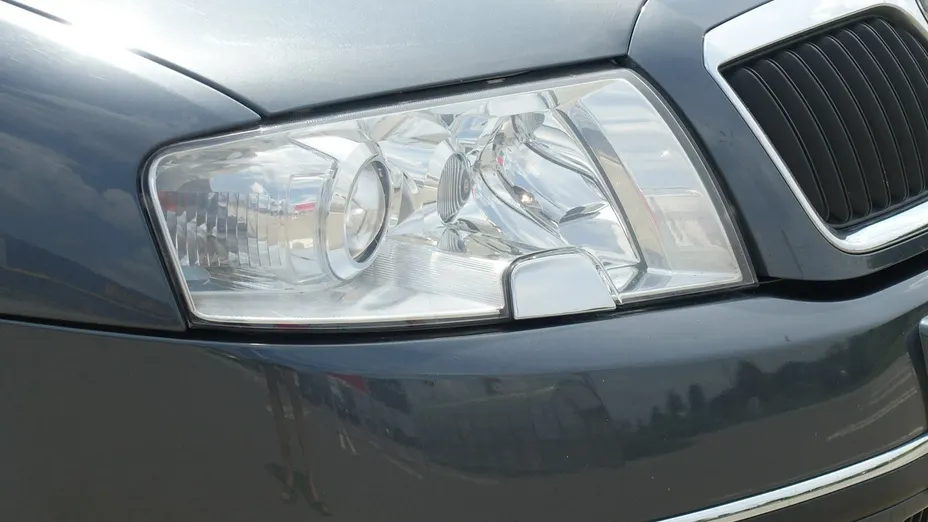 SKODA Superb -
