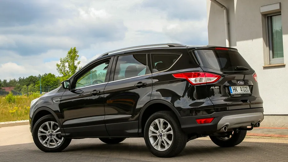 FORD Kuga -