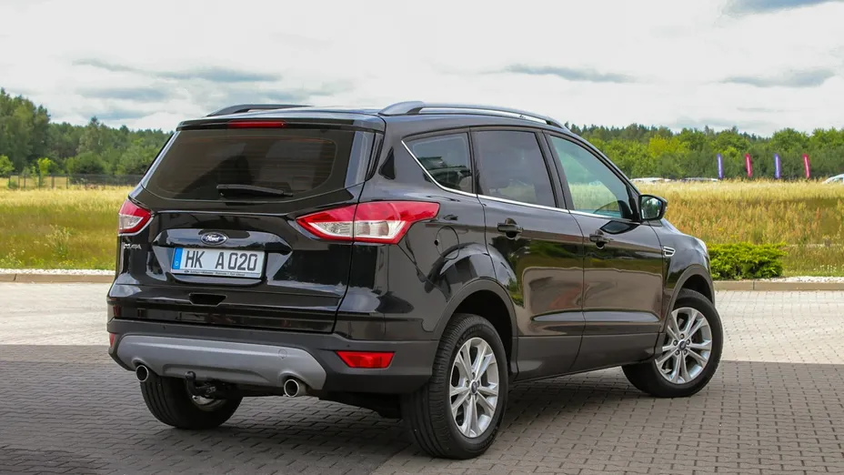 FORD Kuga -