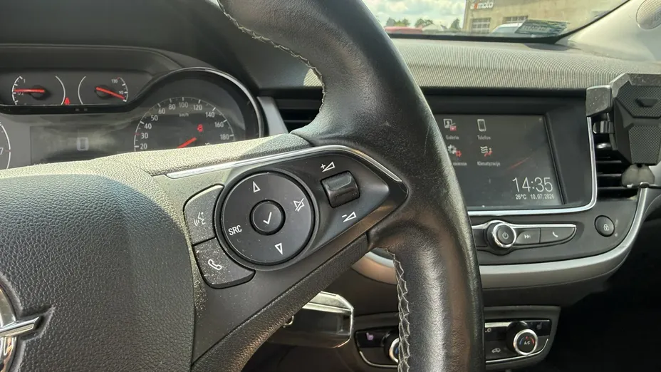 OPEL Crossland X -