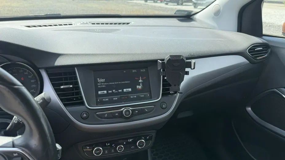 OPEL Crossland X -