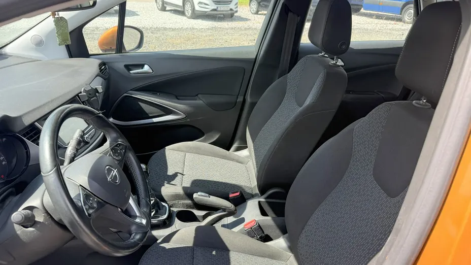 OPEL Crossland X -
