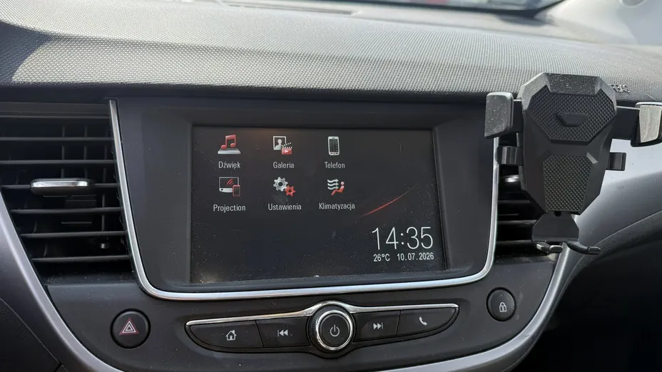 OPEL Crossland X -