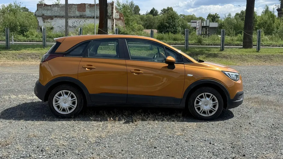 OPEL Crossland X -