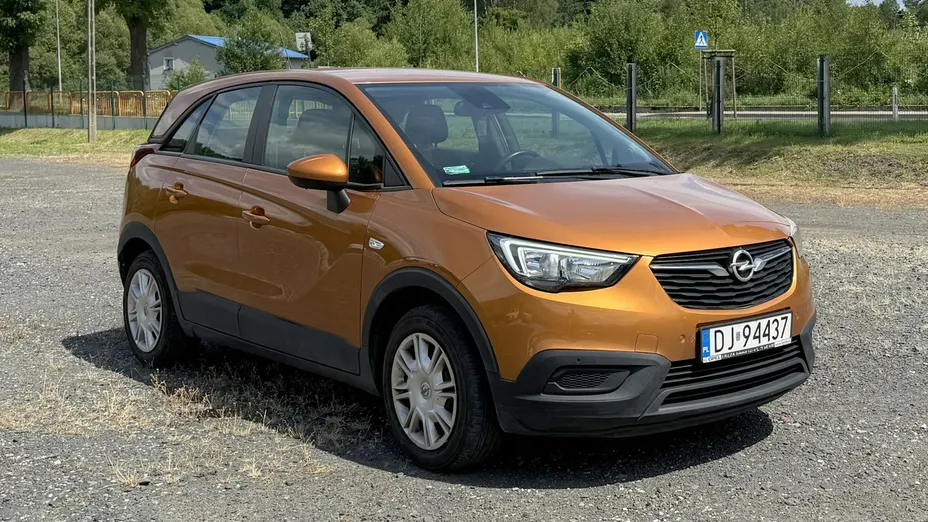 OPEL Crossland X -