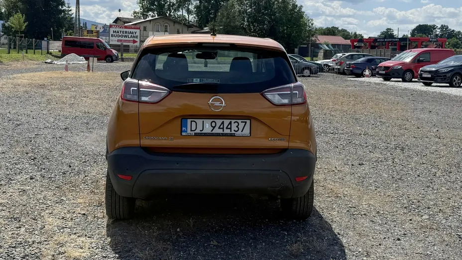OPEL Crossland X -