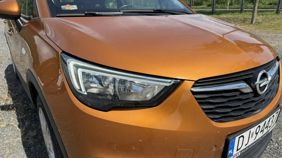 OPEL Crossland X -