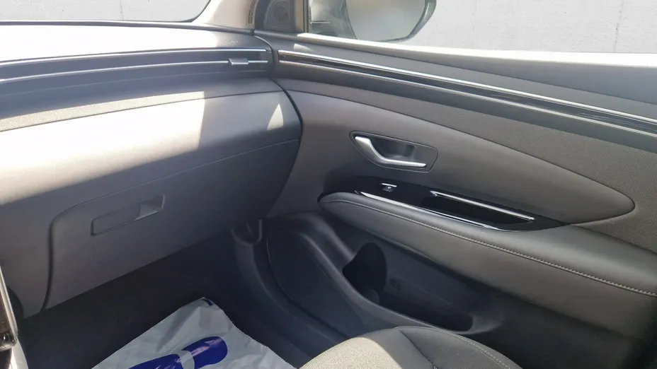 HYUNDAI Tucson -