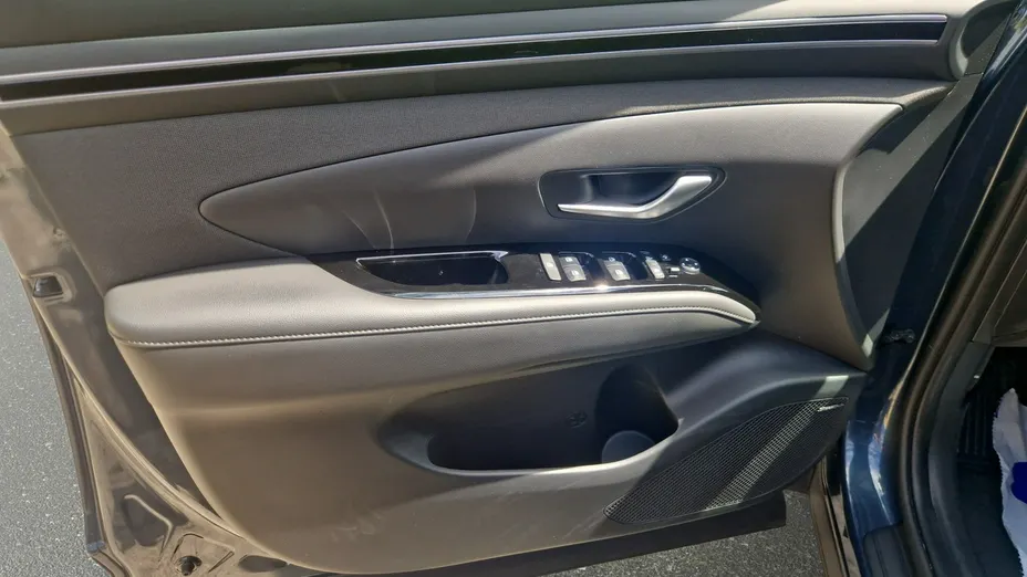 HYUNDAI Tucson -