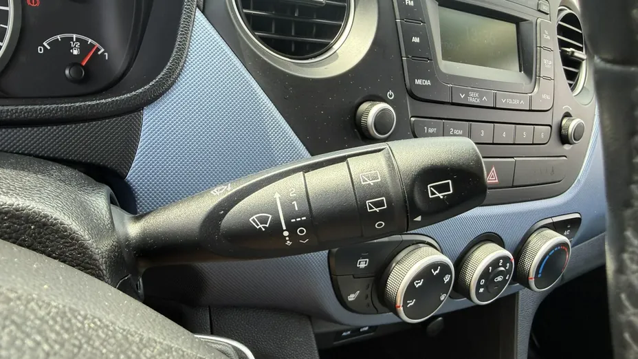 HYUNDAI i10 -