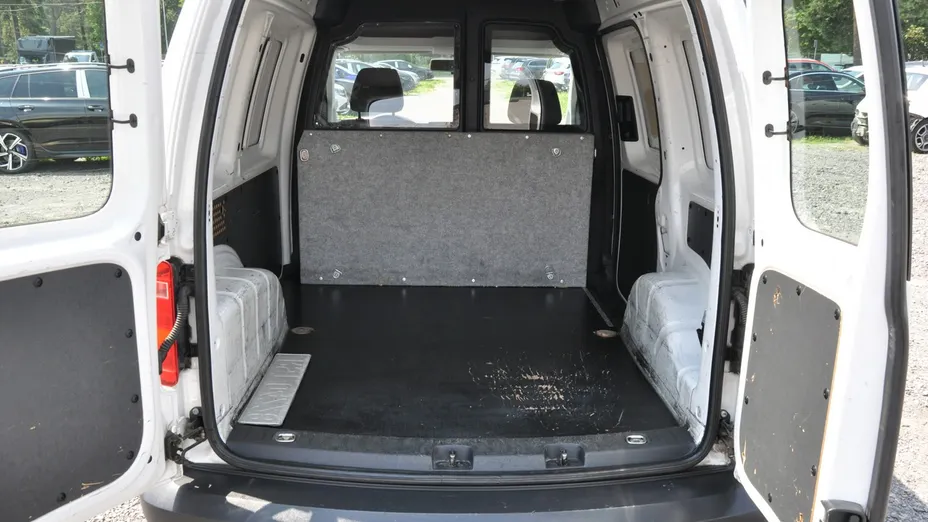 VOLKSWAGEN Caddy -