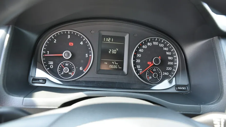 VOLKSWAGEN Caddy -