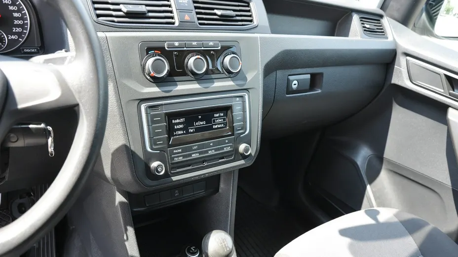 VOLKSWAGEN Caddy -